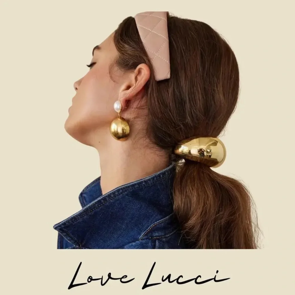 Love Lucci Gold Tone Large‎ Chunky Statement Hair Accessory Ponytail Holder